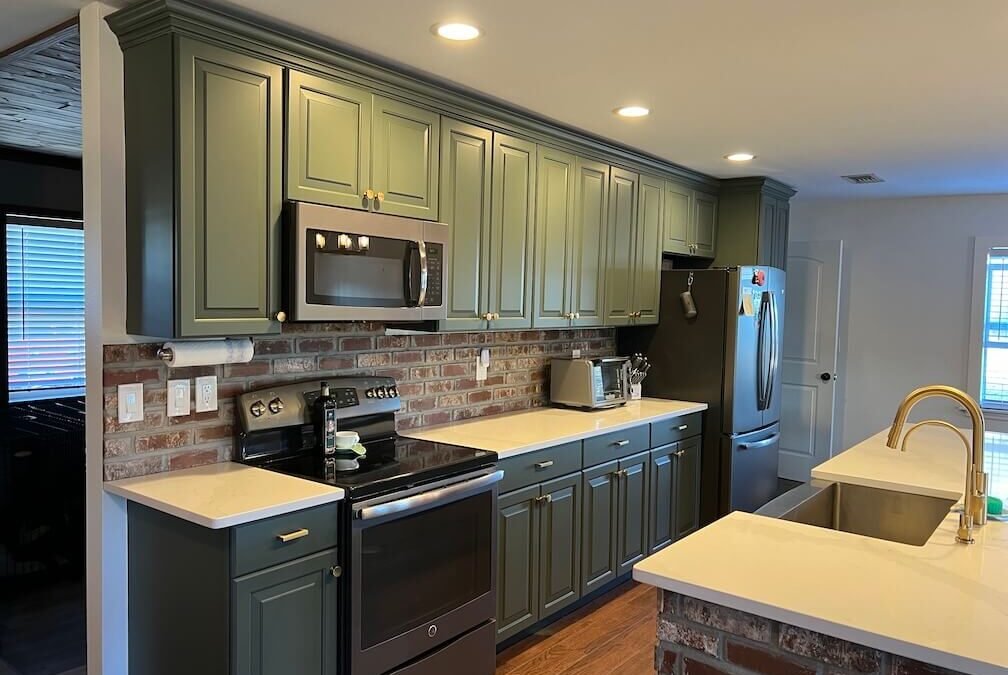 5 Benefits of Cabinet Painting Instead of Cabinet Replacement